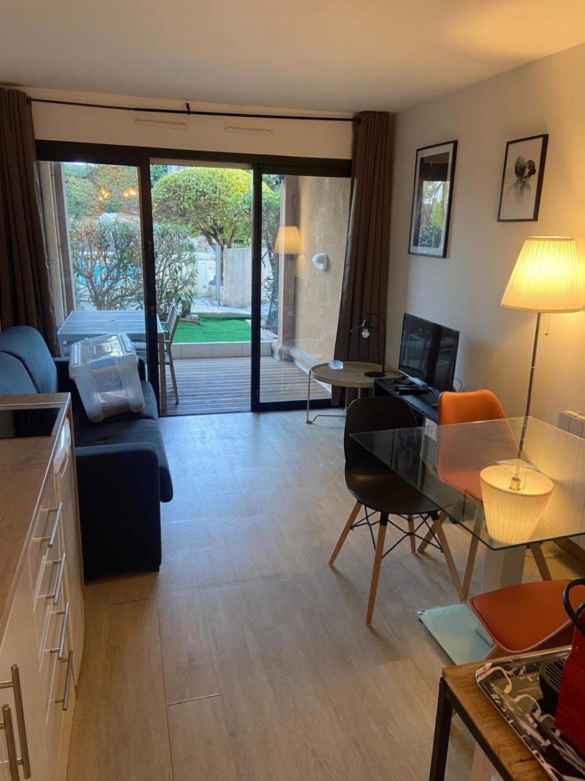 Cyrnos Apartment Cannes Exterior photo